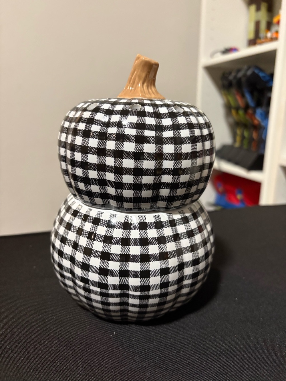 Scentsy Black and White Plaid Warmer NIB